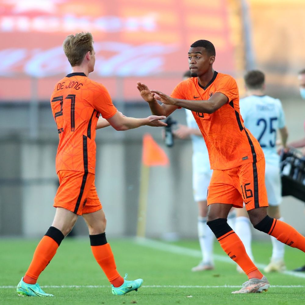 清晨拜仁慕尼黑调整名单：荷甲节点到来，质疑声仍在，纪律约束更严格的简单介绍